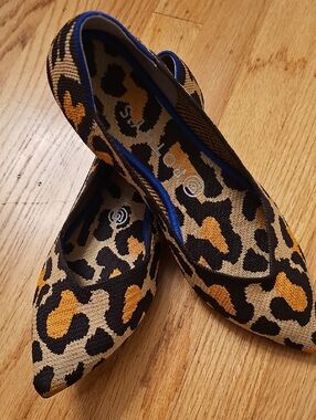 Rothy's Leopard Print Pointed Toe Flats in Black and Tan with Blue Trim